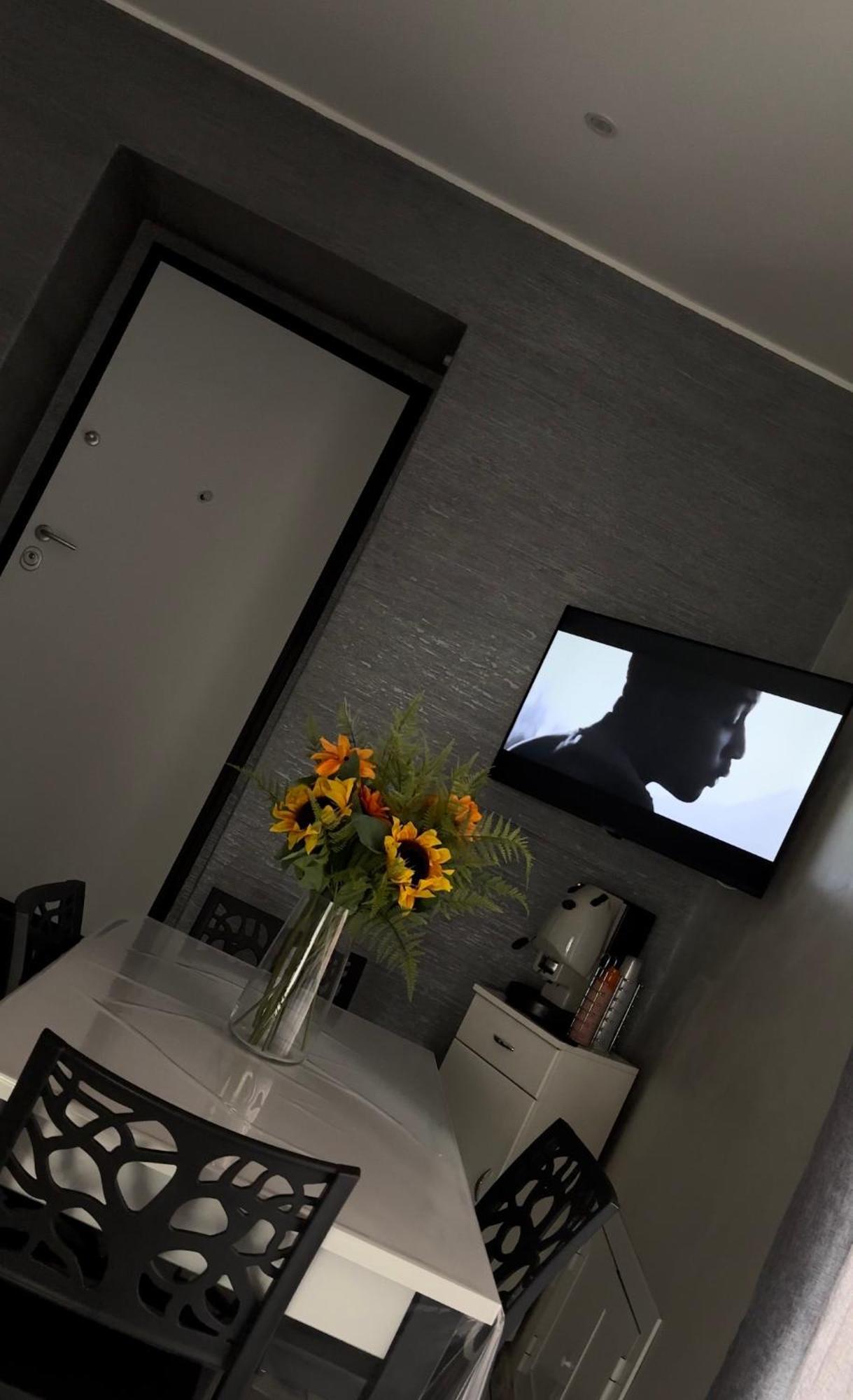 Naomi Luxury Home Катания Экстерьер фото