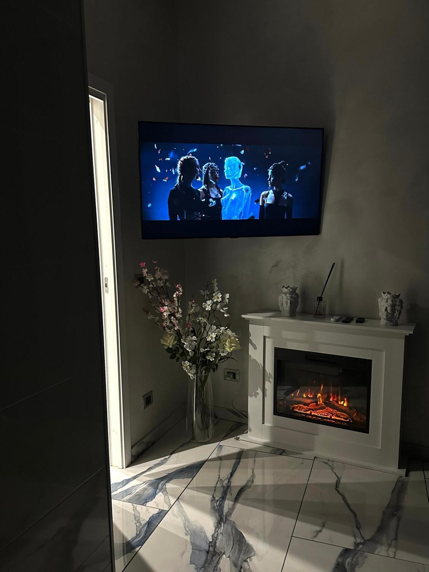 Naomi Luxury Home Катания Экстерьер фото