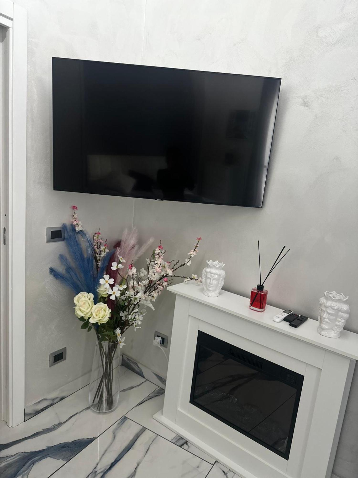 Naomi Luxury Home Катания Номер фото